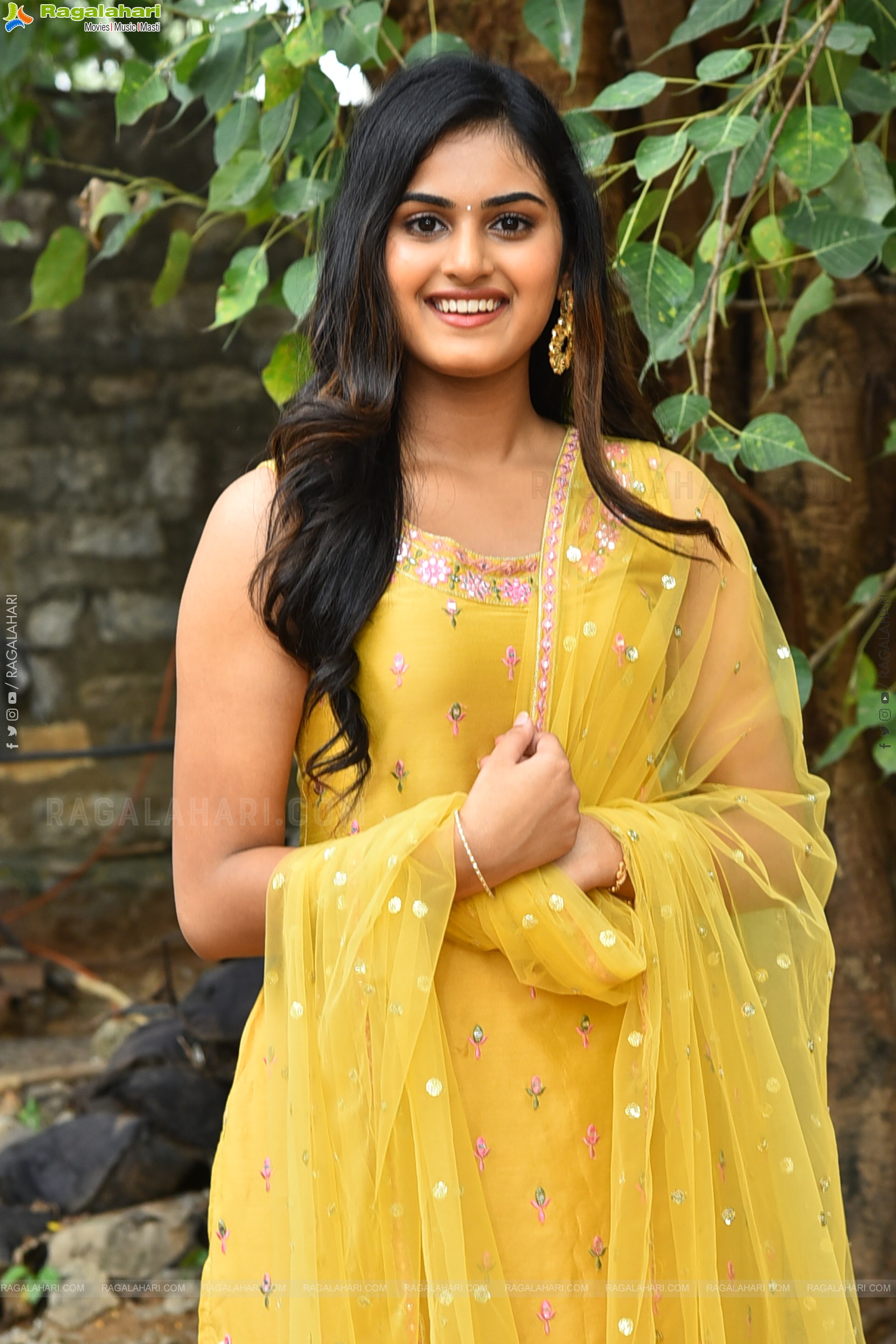 Vaishnavi Krishnamurthy at Manmayi Teaser Launch Event, HD Gallery