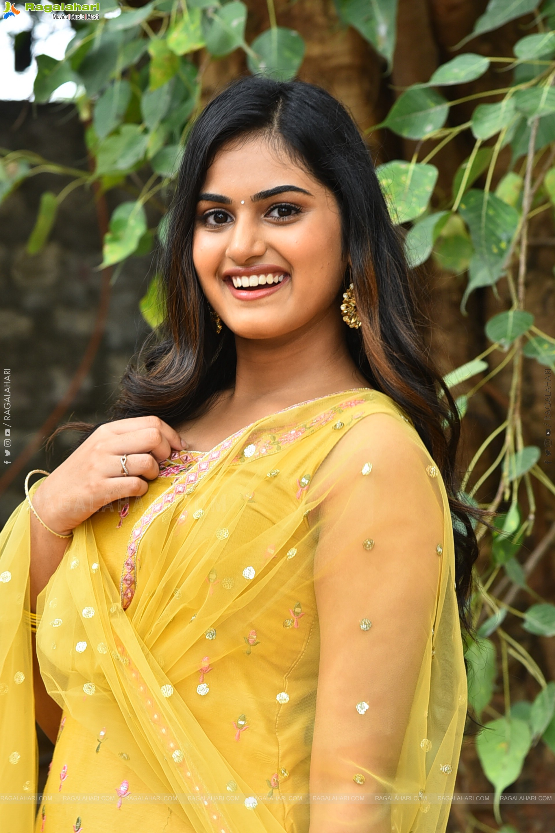 Vaishnavi Krishnamurthy at Manmayi Teaser Launch Event, HD Gallery