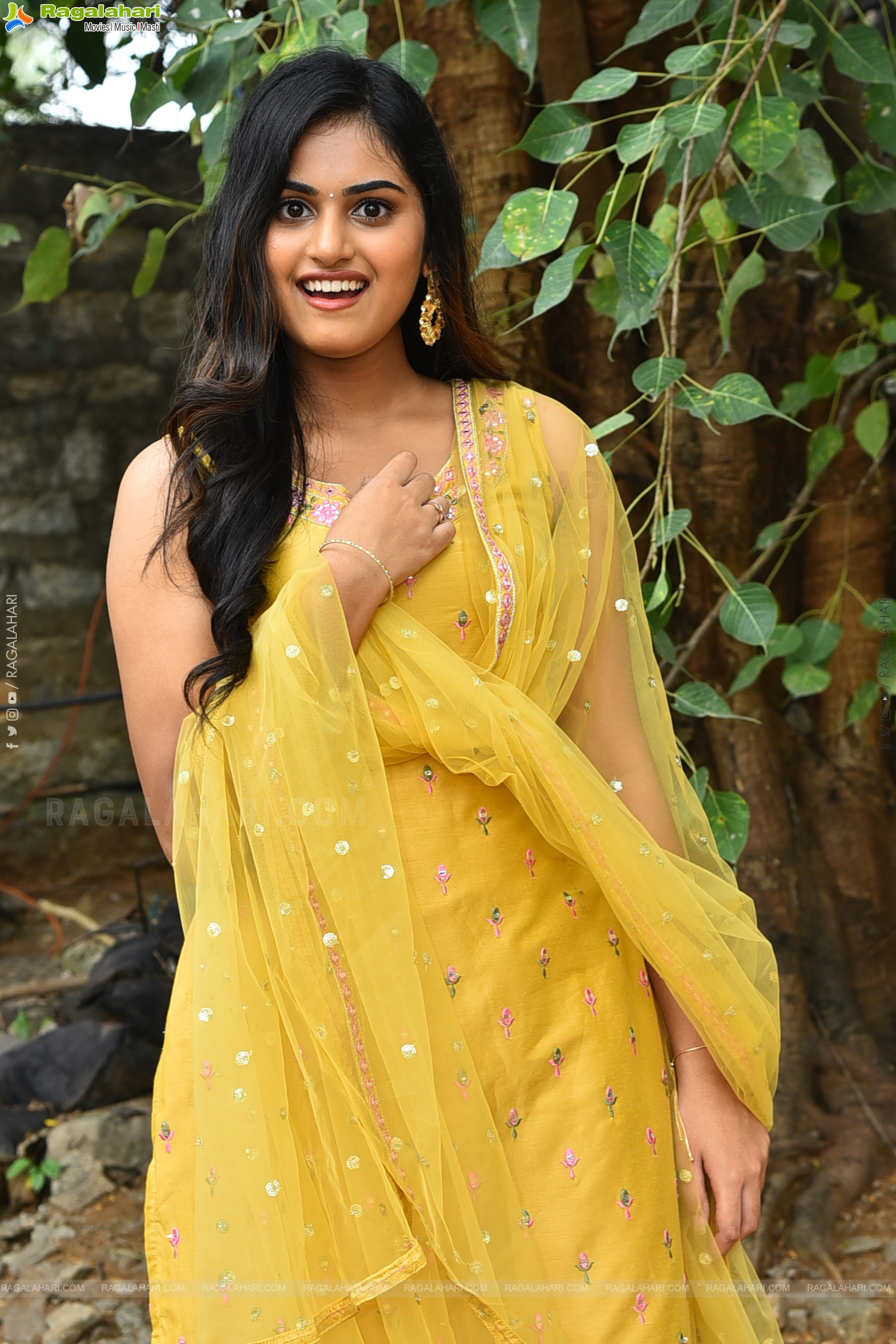 Vaishnavi Krishnamurthy at Manmayi Teaser Launch Event, HD Gallery