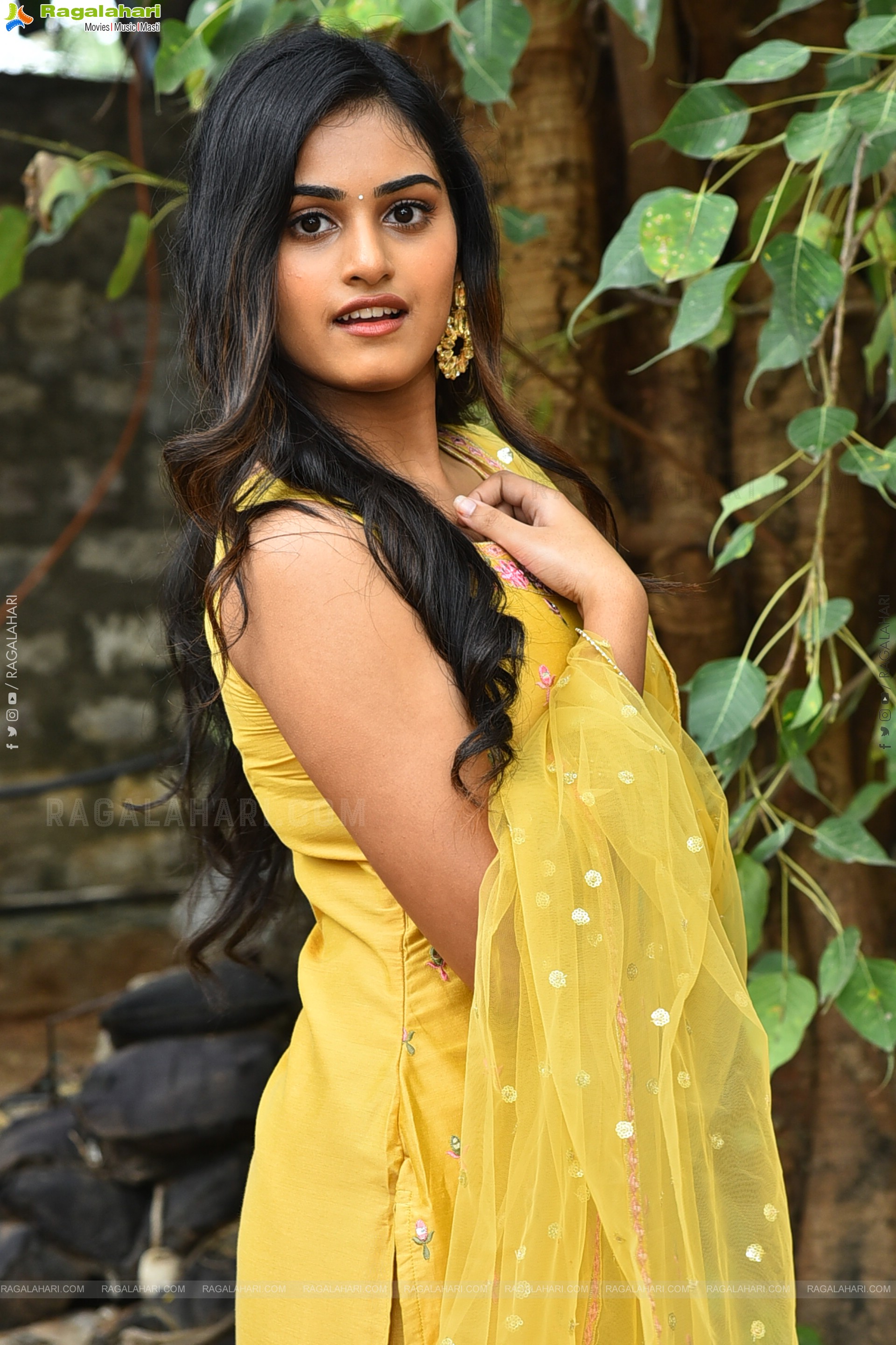 Vaishnavi Krishnamurthy at Manmayi Teaser Launch Event, HD Gallery