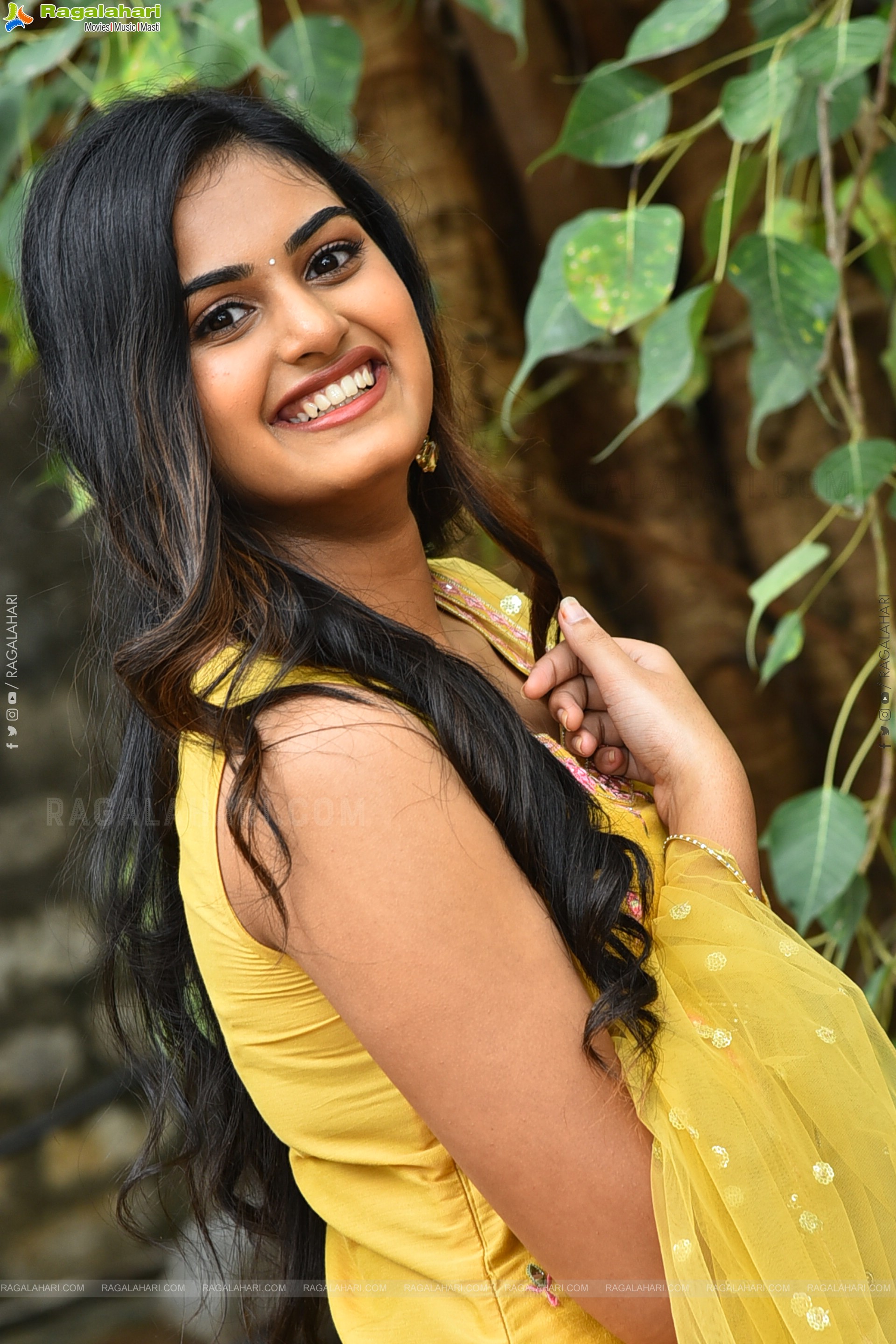 Vaishnavi Krishnamurthy at Manmayi Teaser Launch Event, HD Gallery