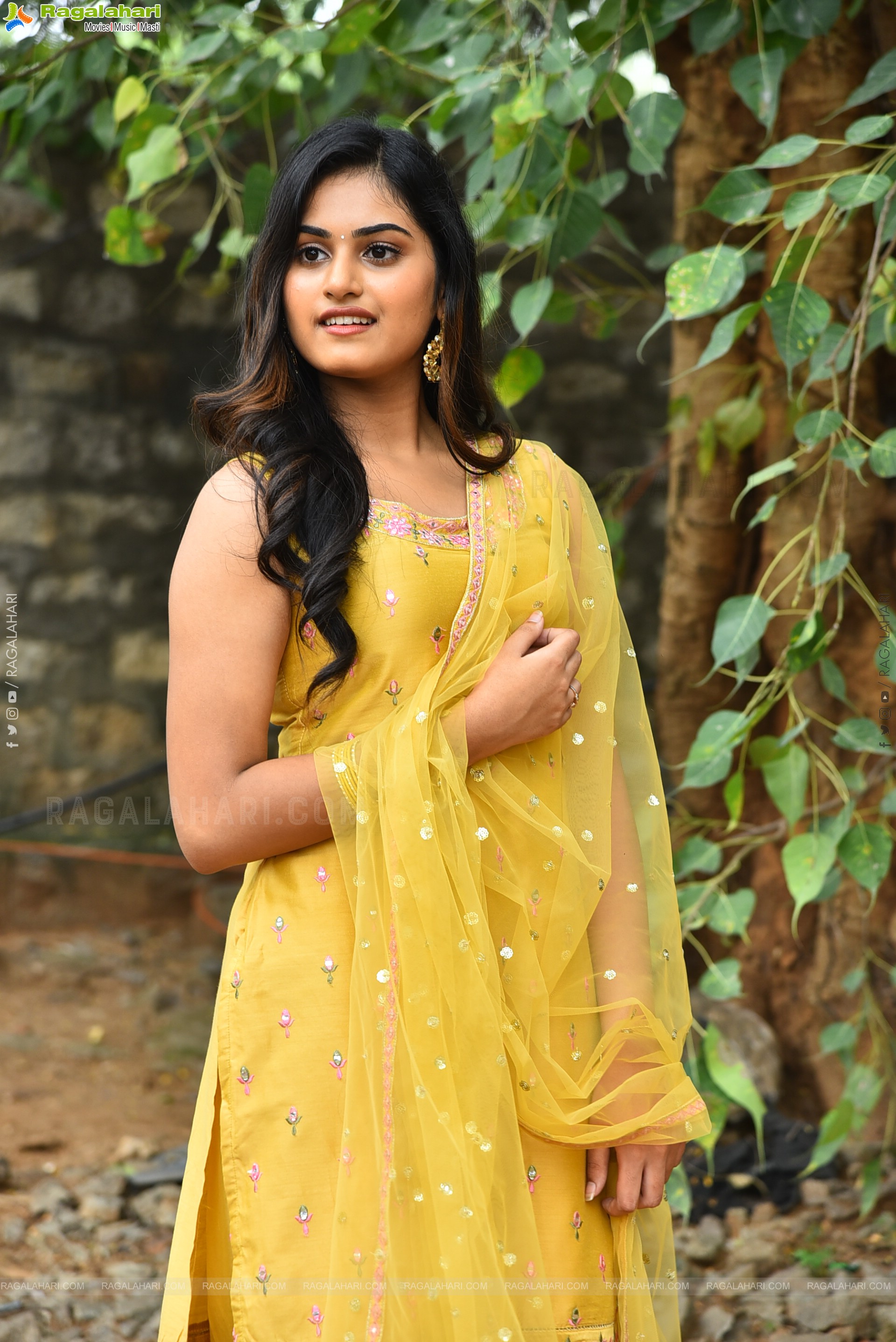 Vaishnavi Krishnamurthy at Manmayi Teaser Launch Event, HD Gallery