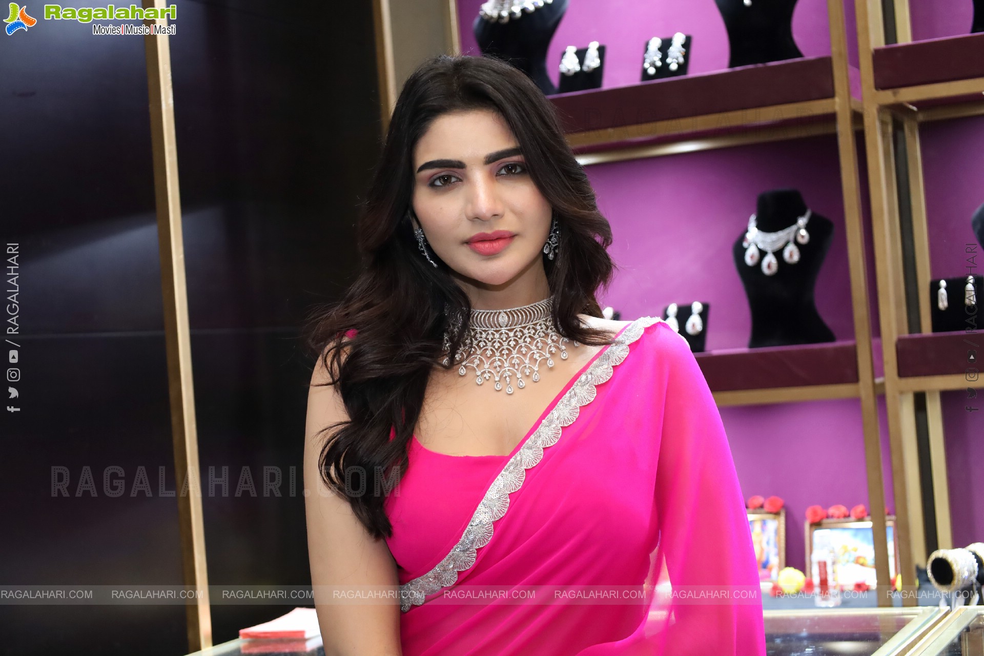 Varsha at Polki Diamond Jewellery Exhibition, HD Gallery