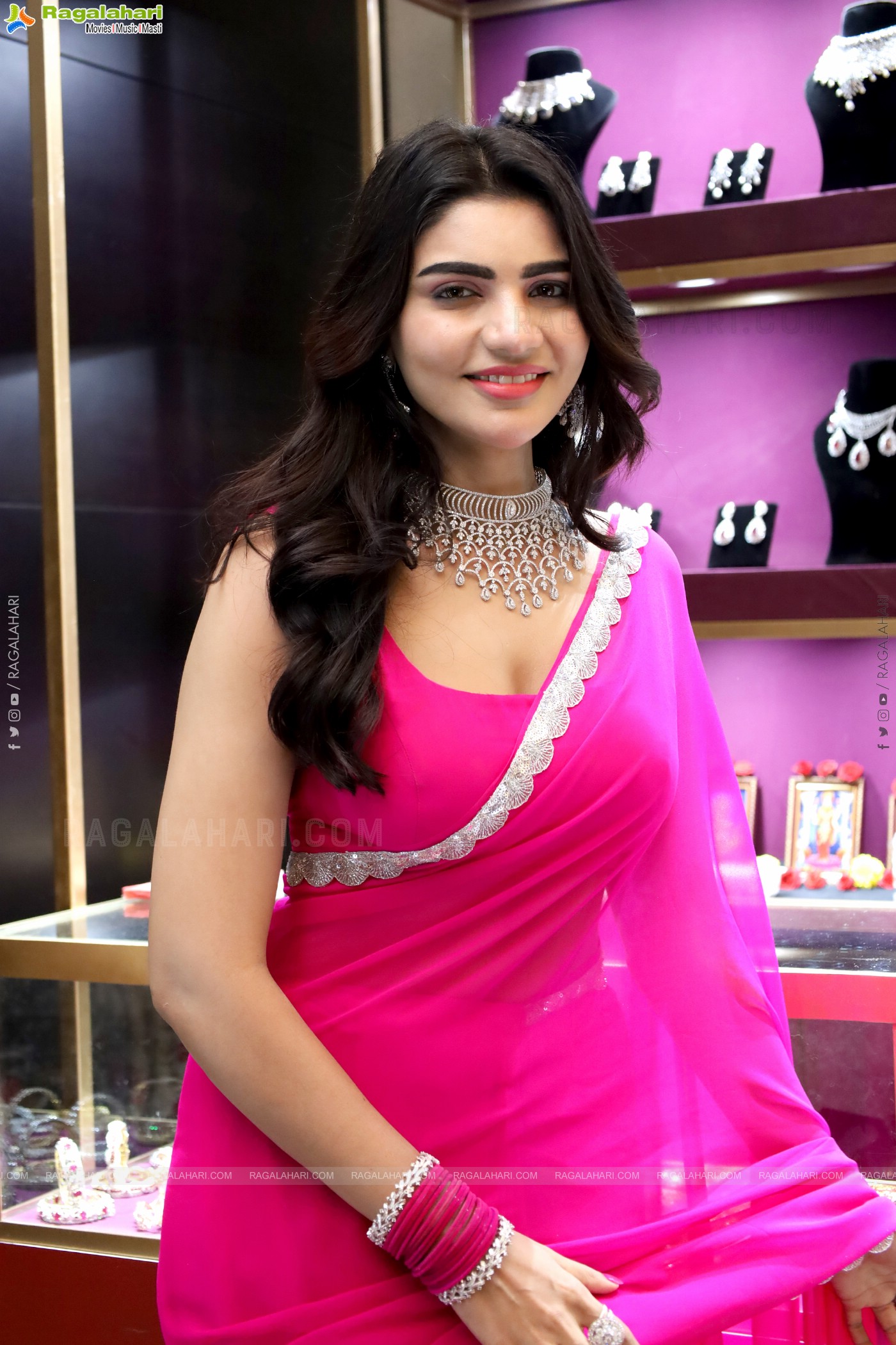 Varsha at Polki Diamond Jewellery Exhibition, HD Gallery