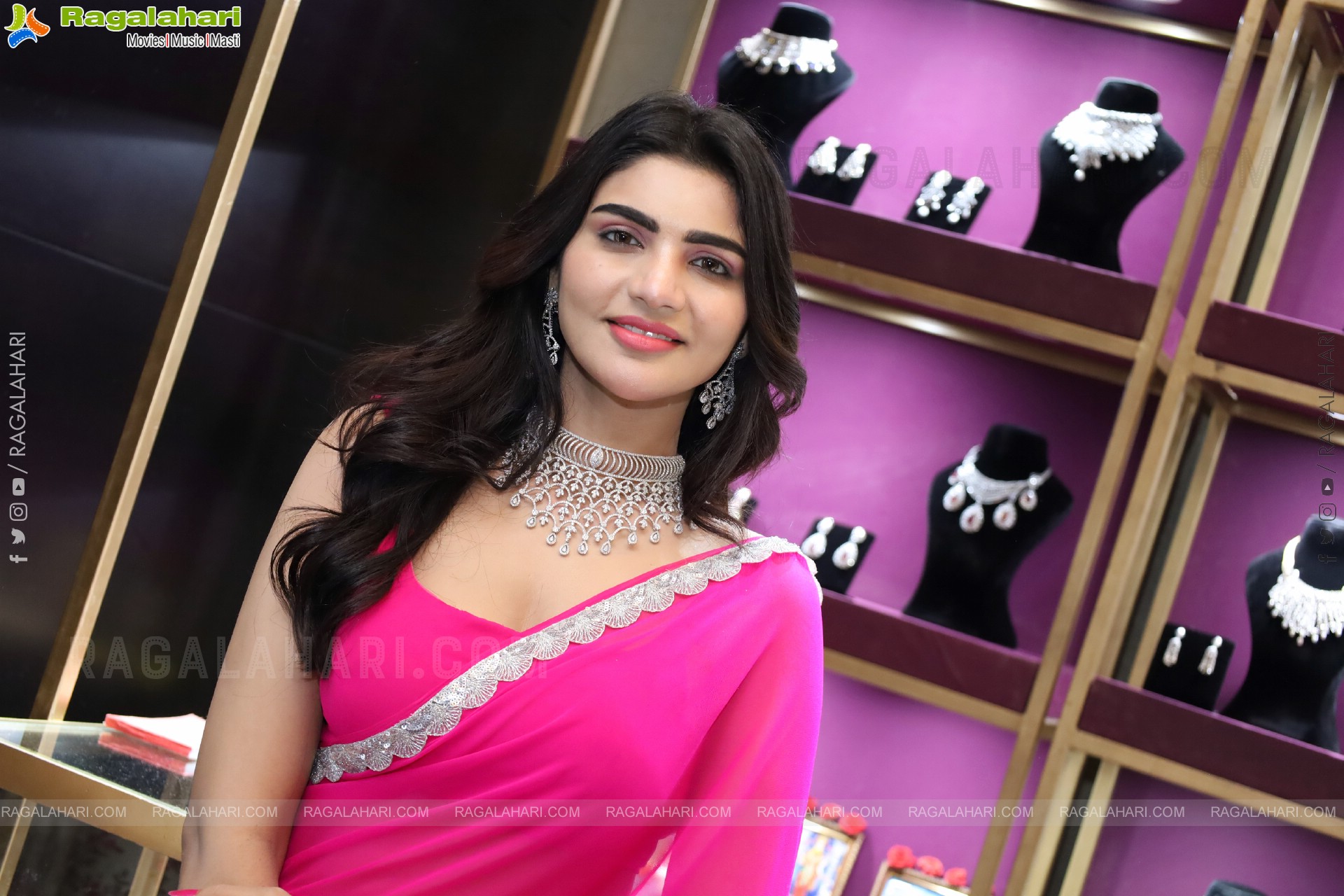 Varsha at Polki Diamond Jewellery Exhibition, HD Gallery