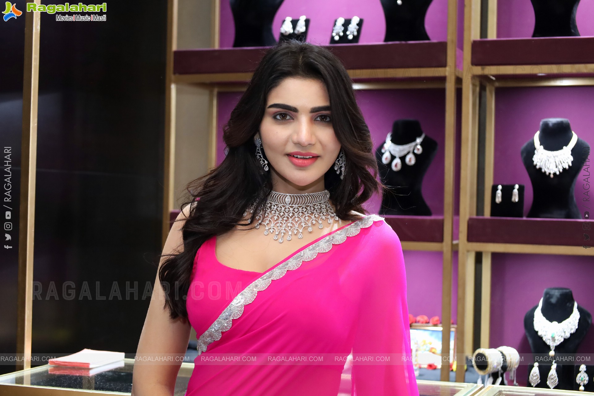 Varsha at Polki Diamond Jewellery Exhibition, HD Gallery