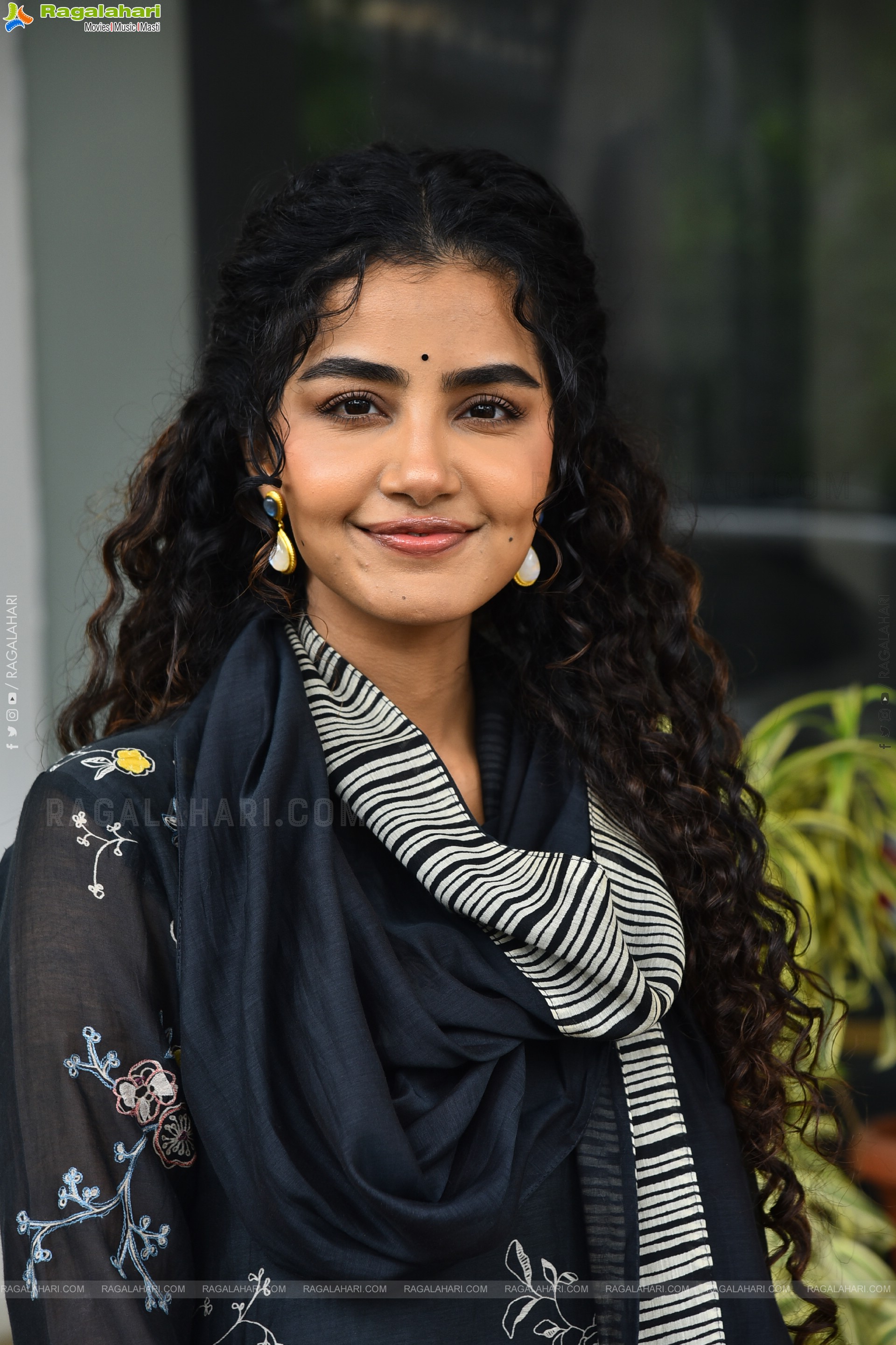 Anupama Parameswaran at Paradha Movie Interview, HD Gallery