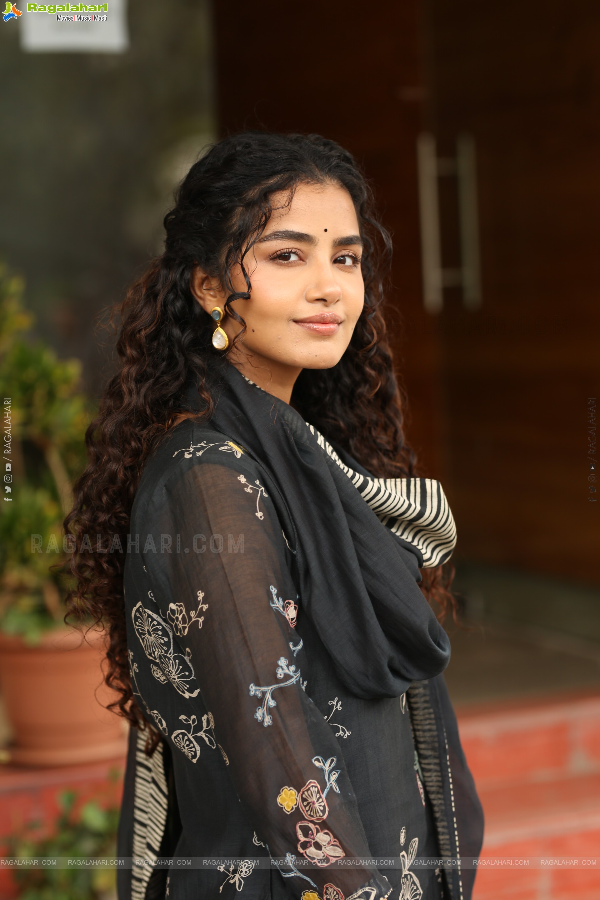 Anupama Parameswaran at Paradha Movie Interview, HD Gallery