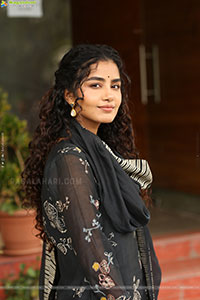 Anupama Parameswaran at Paradha Movie Interview, HD Gallery 