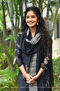 Anupama Parameswaran at Paradha Movie Interview, HD Gallery 