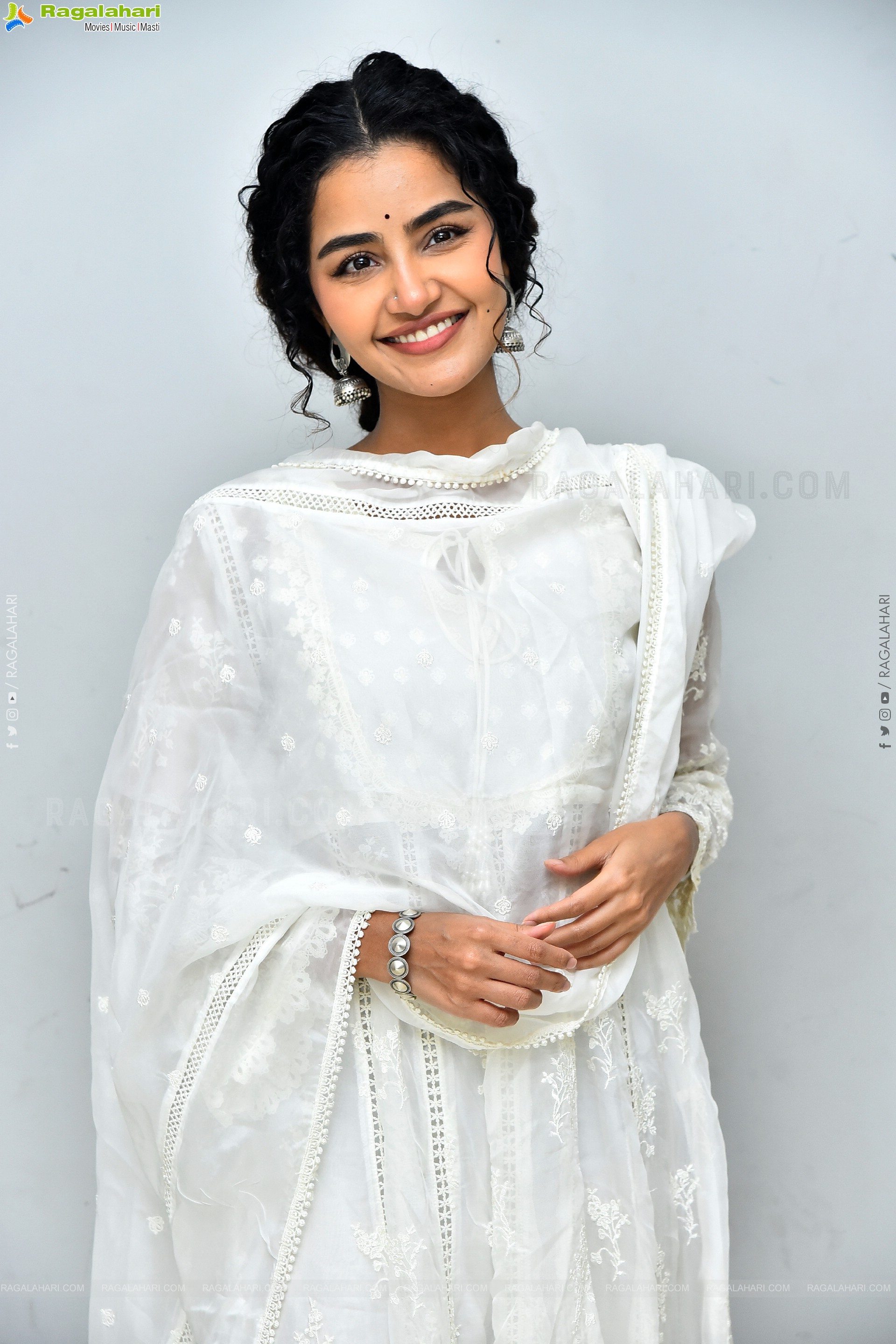 Anupama Parameswaran at Paradha Thank You Meet, HD Gallery