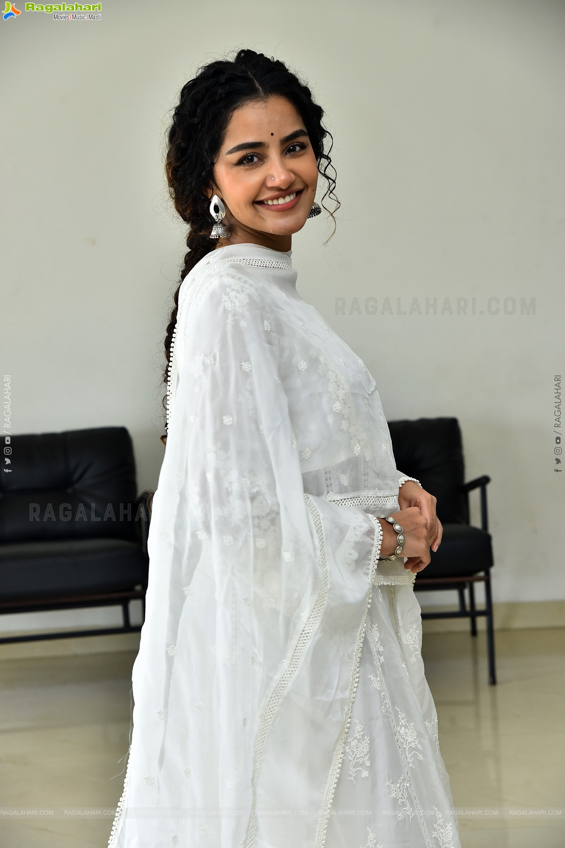 Anupama Parameswaran at Paradha Thank You Meet, HD Gallery