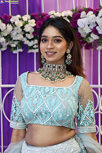 Athira Pillai Poses with Designer Jewellery, HD Gallery