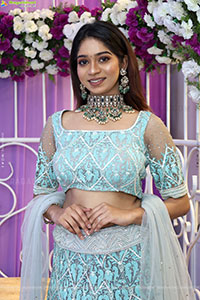 Athira Pillai Poses with Designer Jewellery, HD Gallery