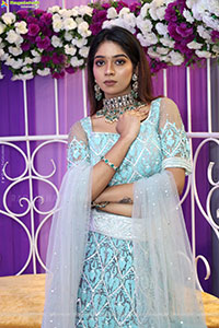 Athira Pillai Poses with Designer Jewellery, HD Gallery