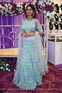 Athira Pillai Poses with Designer Jewellery, HD Gallery