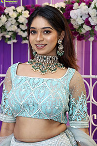 Athira Pillai Poses with Designer Jewellery, HD Gallery