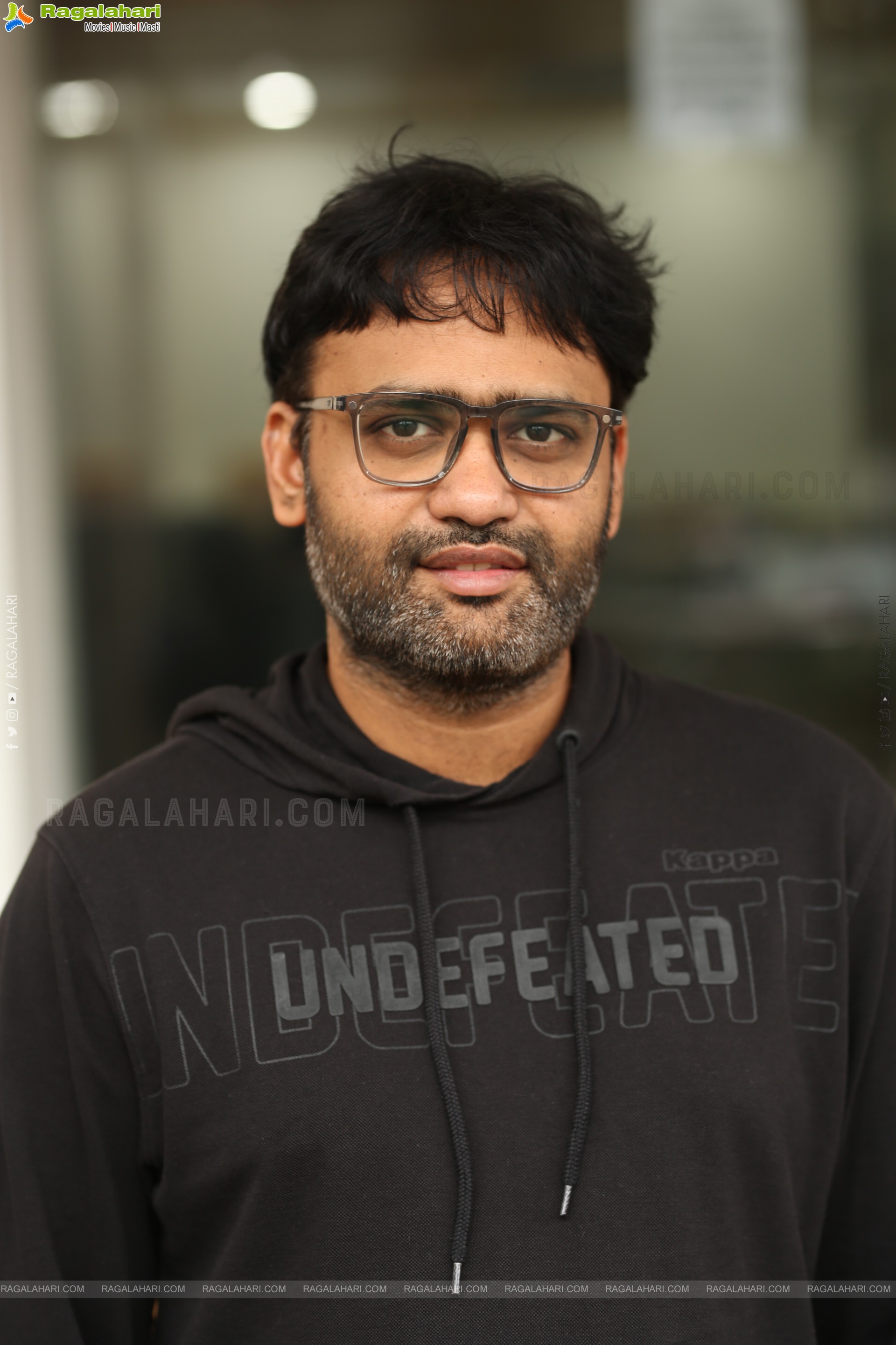 Director Praveen Kandregula at Paradha Interview, HD Gallery
