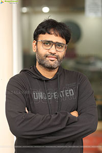 Director Praveen Kandregula at Paradha Interview