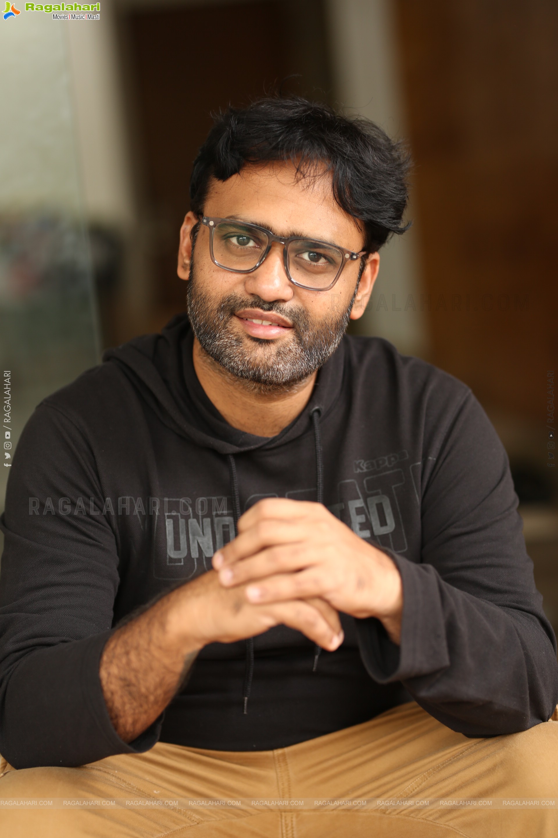 Director Praveen Kandregula at Paradha Interview, HD Gallery