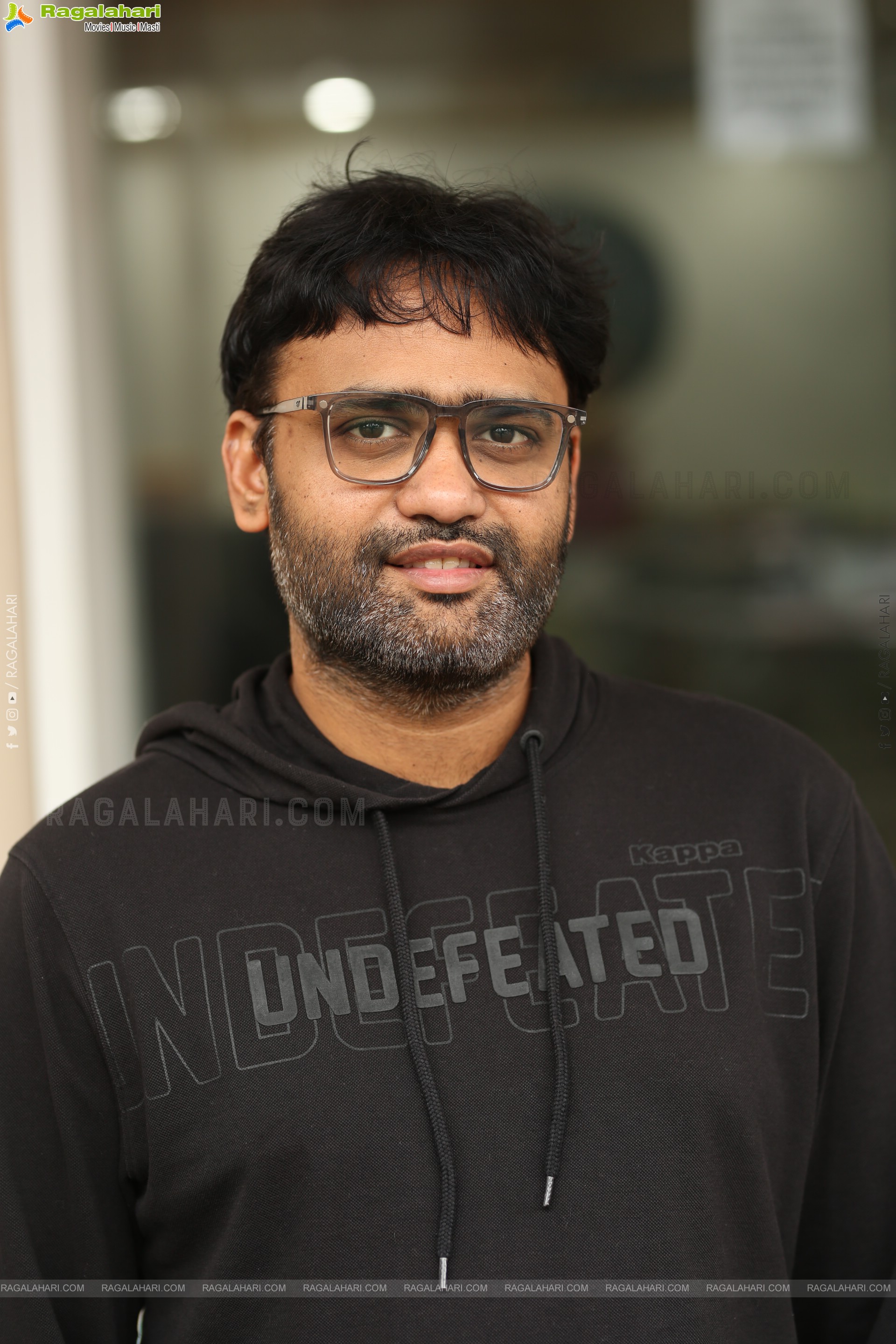 Director Praveen Kandregula at Paradha Interview, HD Gallery