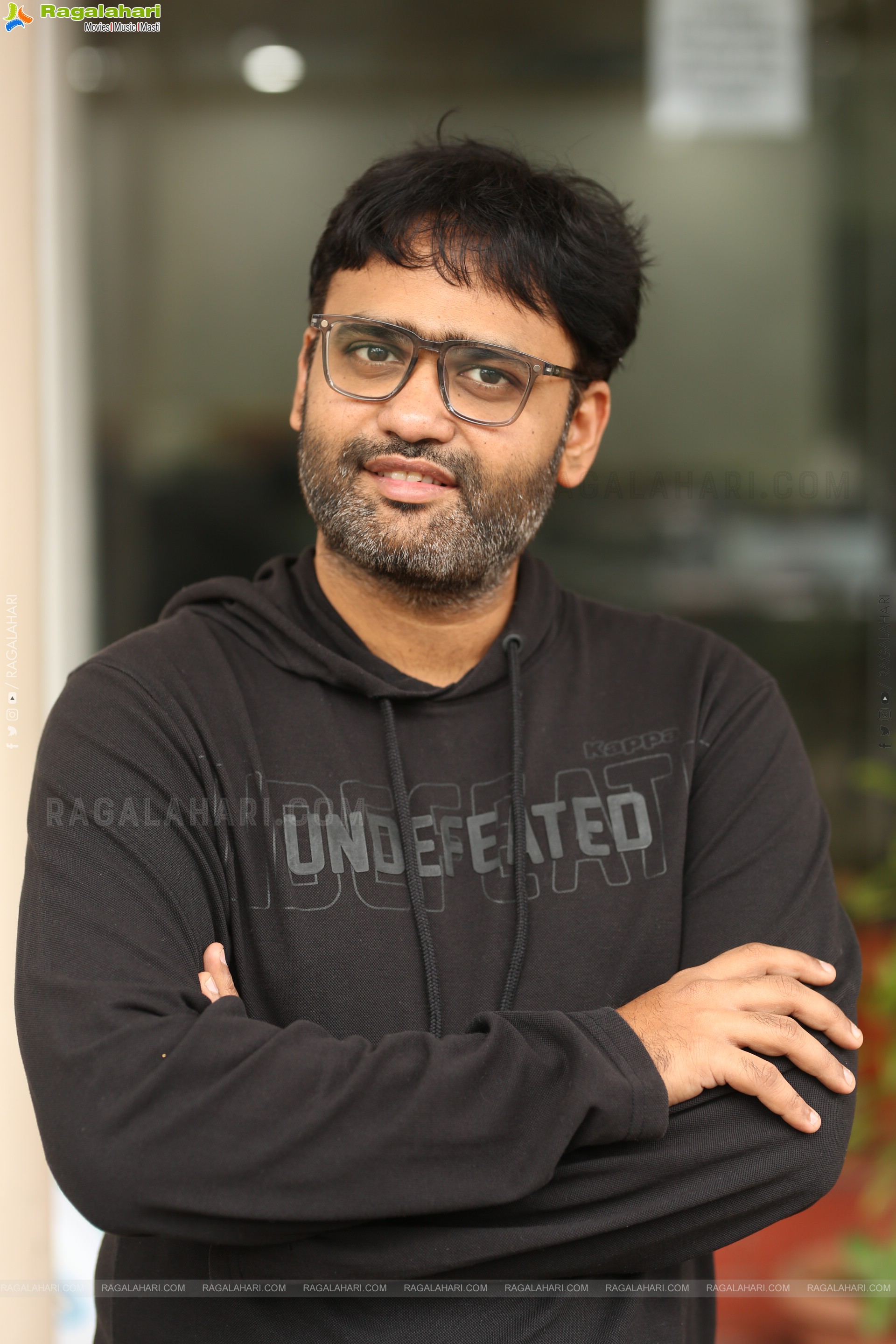 Director Praveen Kandregula at Paradha Interview, HD Gallery