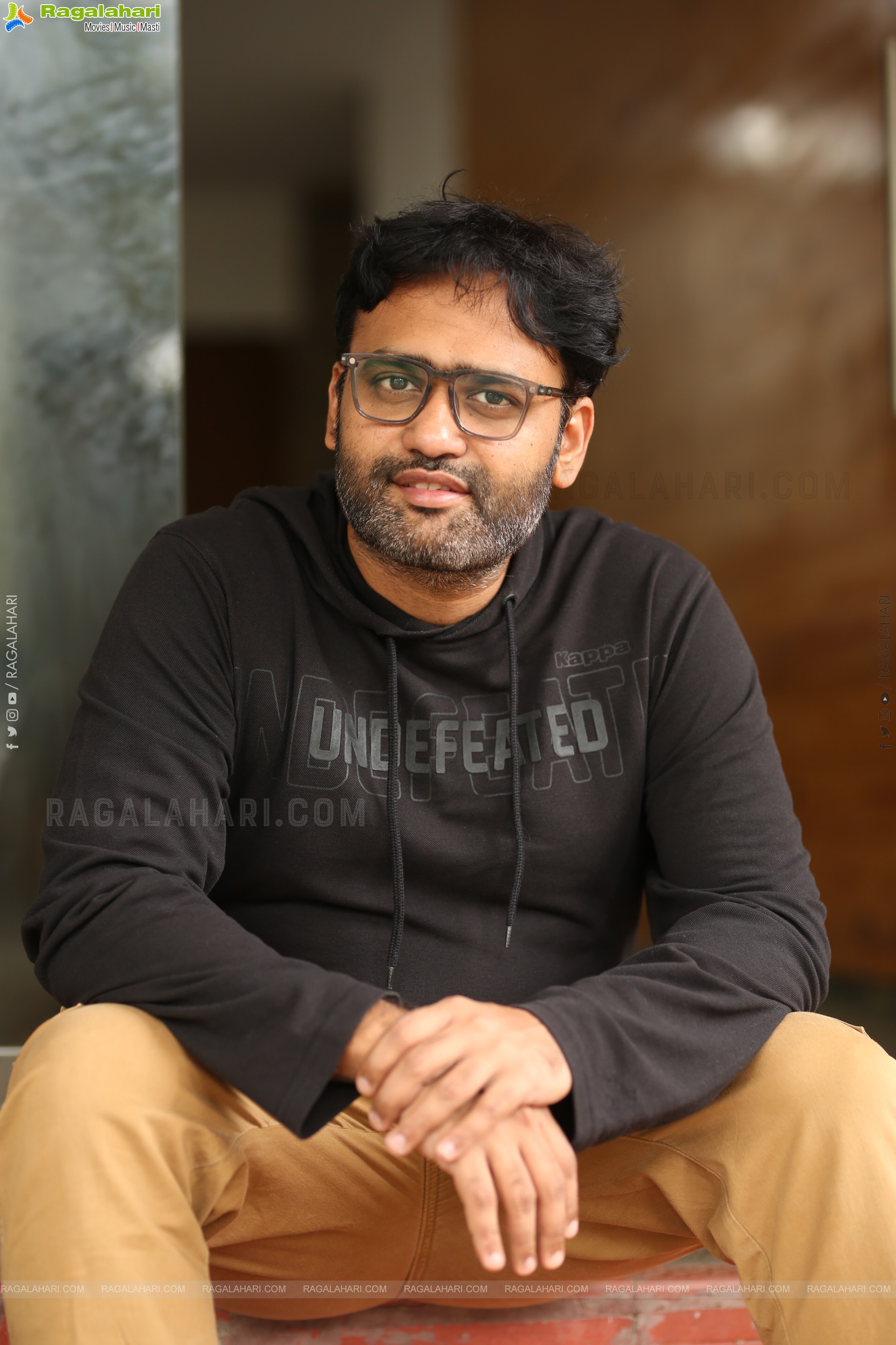 Director Praveen Kandregula at Paradha Interview, HD Gallery