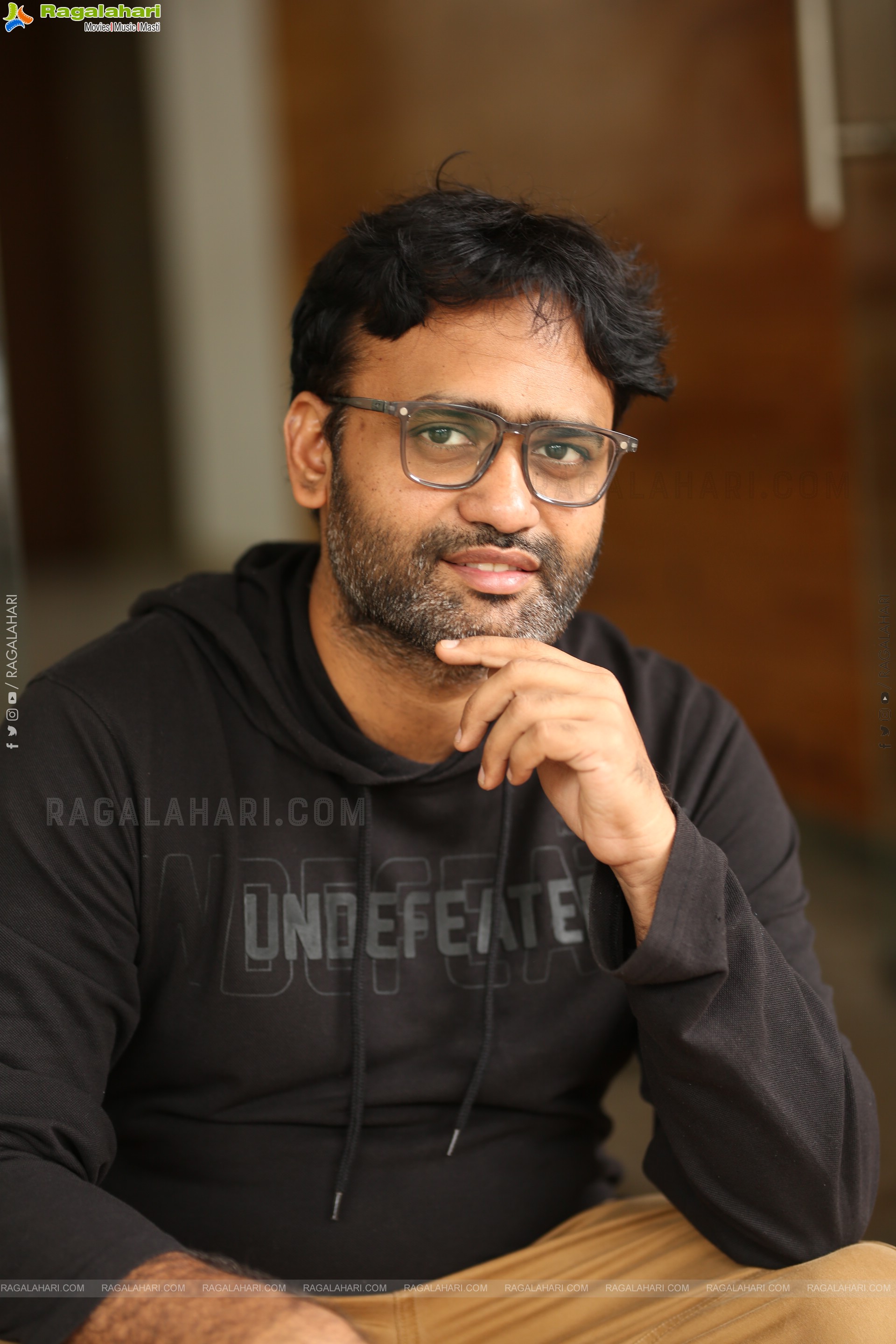 Director Praveen Kandregula at Paradha Interview, HD Gallery