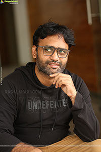 Director Praveen Kandregula at Paradha Interview
