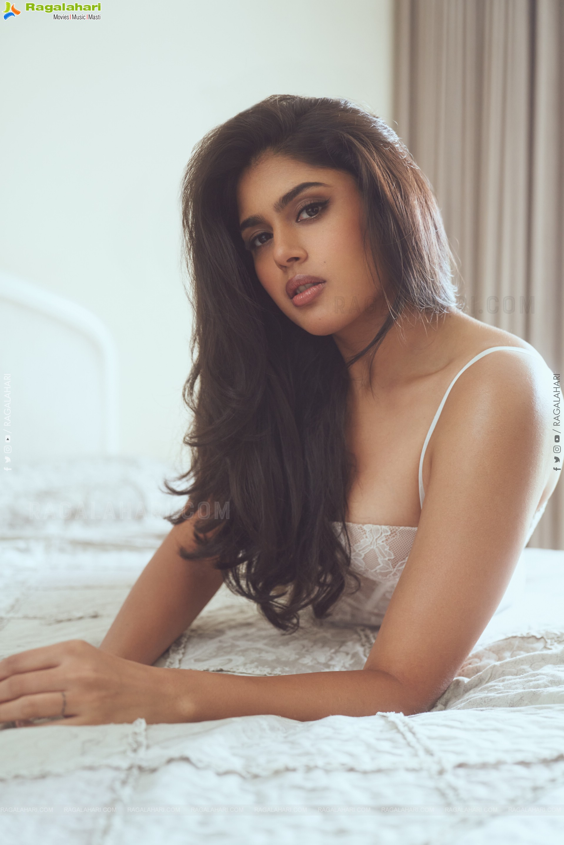 Faria Abdullah Latest Photoshoot Stills, HD Gallery