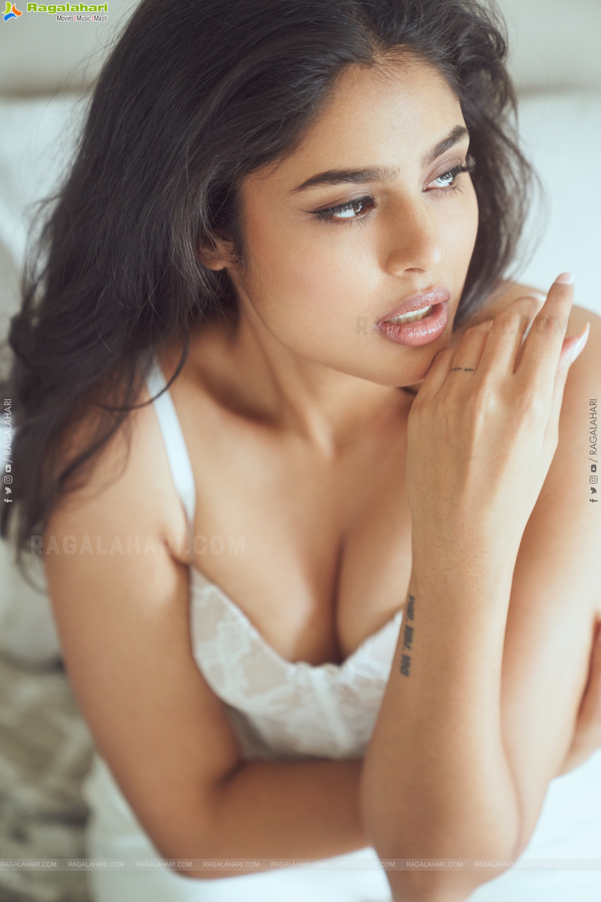 Faria Abdullah Latest Photoshoot Stills, HD Gallery