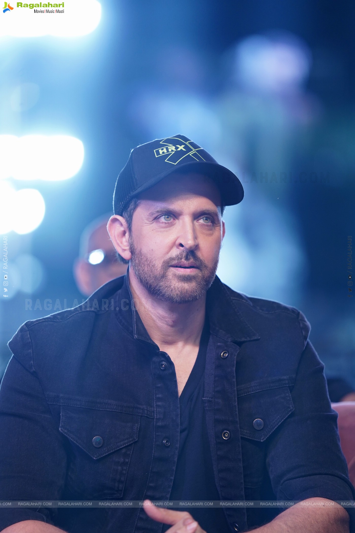Hrithik Roshan stills at War2 Movie Pre Release Event, HD Gallery