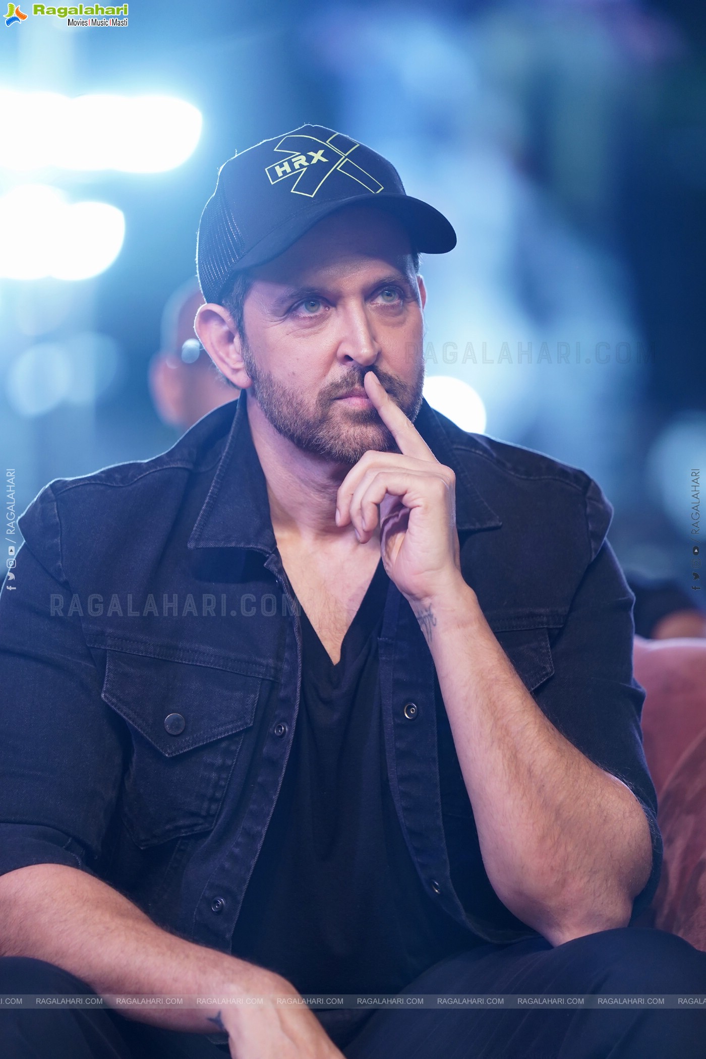 Hrithik Roshan stills at War2 Movie Pre Release Event, HD Gallery