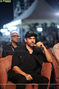 Hrithik Roshan stills at War2 Movie Pre Release Event