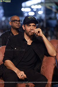 Hrithik Roshan stills at War2 Movie Pre Release Event