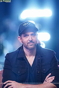 Hrithik Roshan stills at War2 Movie Pre Release Event