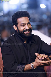 Jr NTR stills at War2 Movie Pre Release Event, HD Gallery