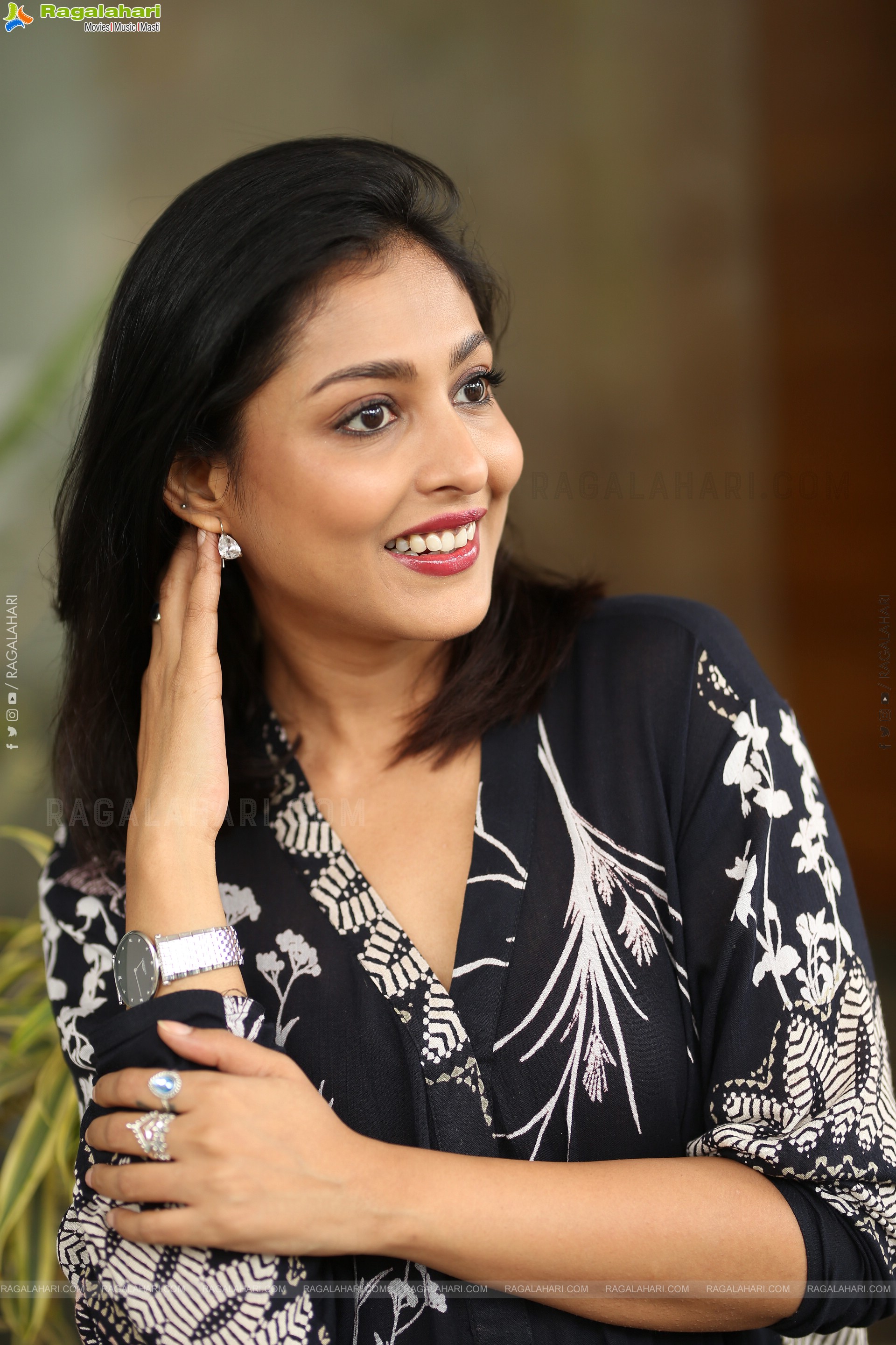 Madhu Shalini at Kanya Kumari Movie Press Meet, HD Gallery