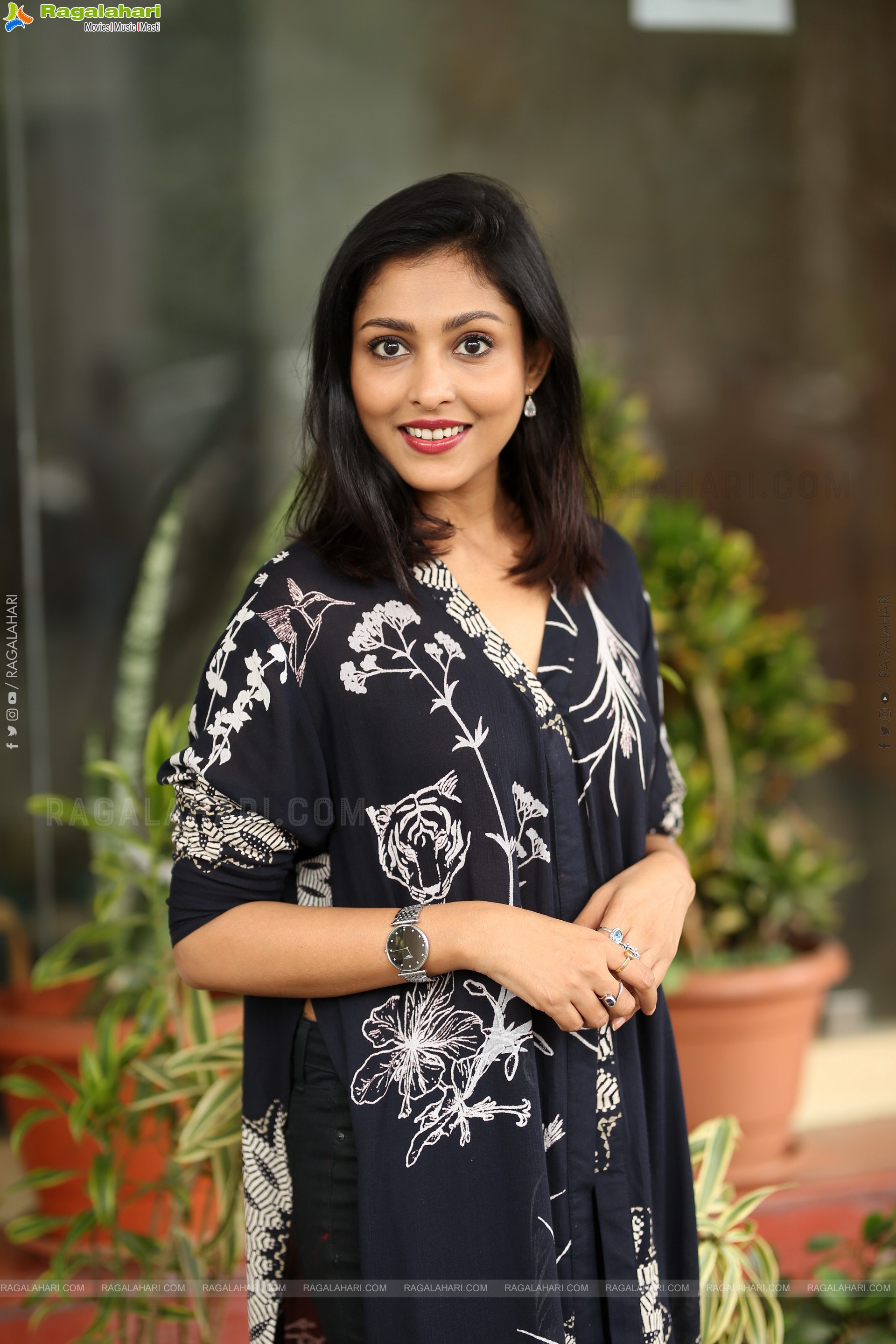 Madhu Shalini at Kanya Kumari Movie Press Meet, HD Gallery