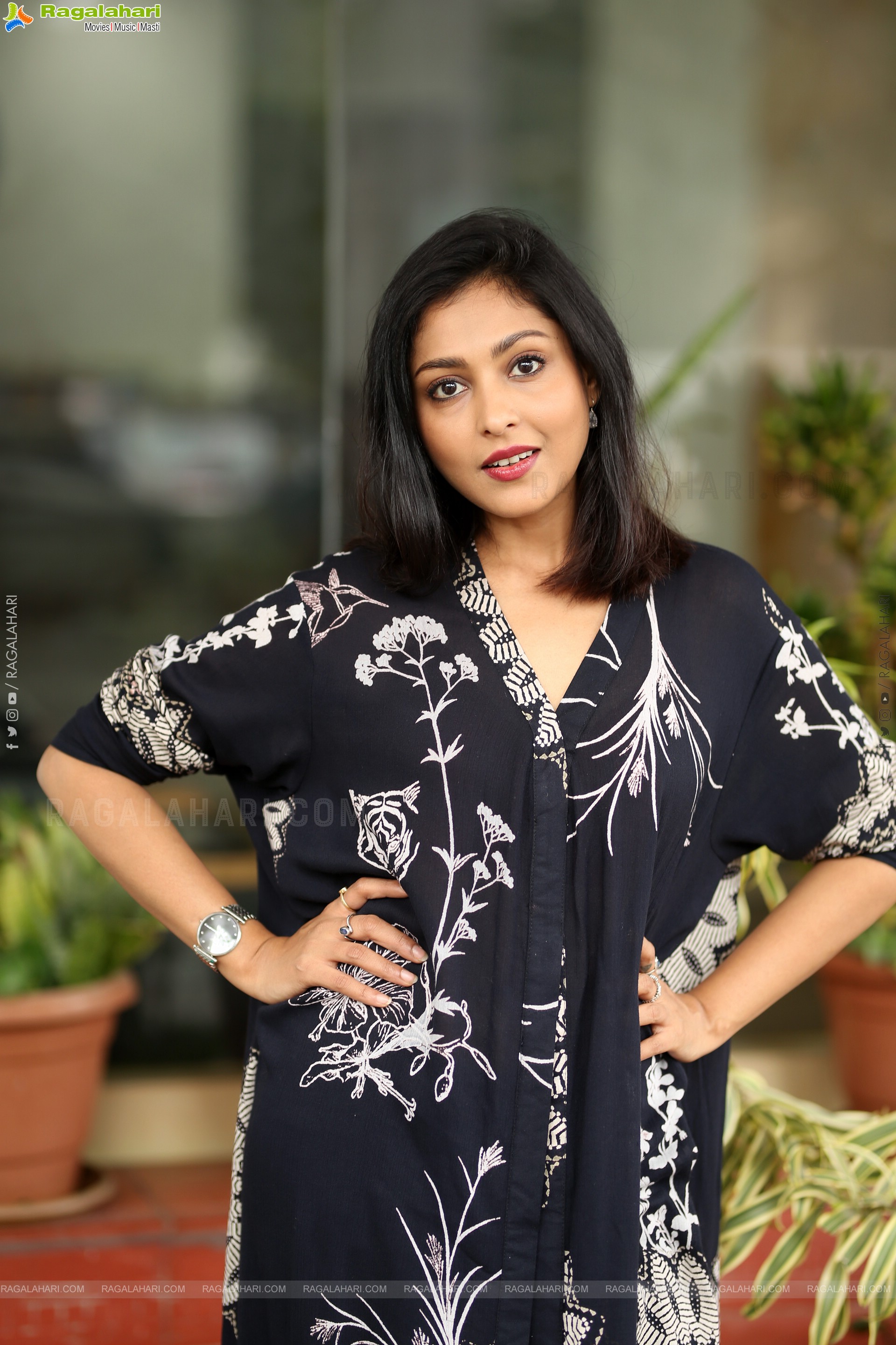 Madhu Shalini at Kanya Kumari Movie Press Meet, HD Gallery