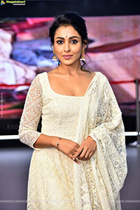 Madhu Shalini at Kanya Kumari Trailer Launch, HD Gallery
