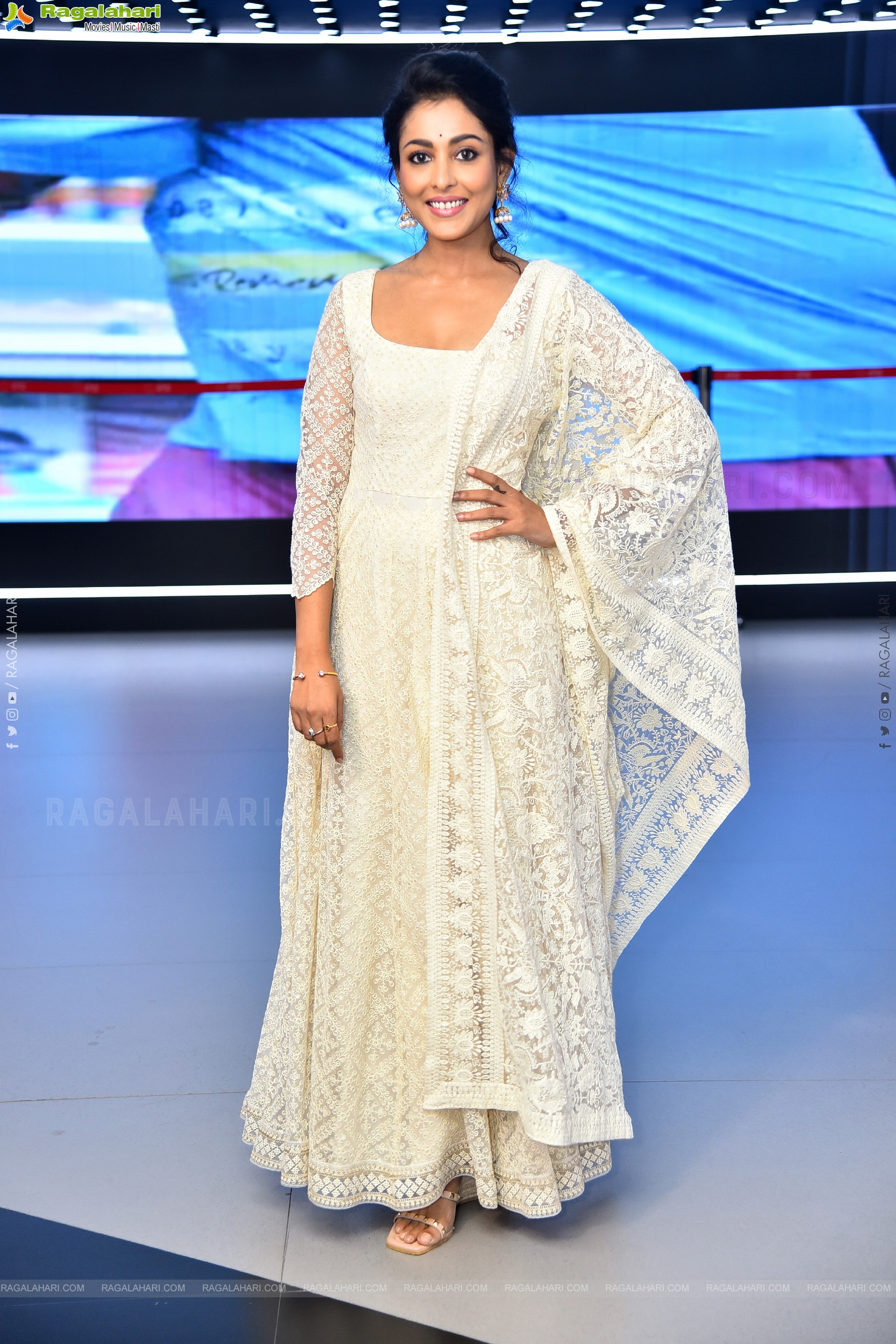 Madhu Shalini at Kanya Kumari Trailer Launch, HD Gallery