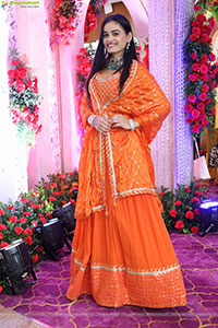 Manu Malleshwari stills in Orange Colour Designer Dress