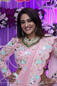 Nirupama stills in Designer Saree, HD Gallery