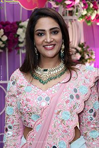 Nirupama stills in Designer Saree, HD Gallery