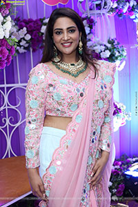 Nirupama stills in Designer Saree, HD Gallery