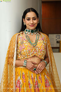 Priyanka Latest Stills in Designer Dress, HD Gallery