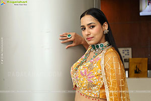 Priyanka Latest Stills in Designer Dress, HD Gallery
