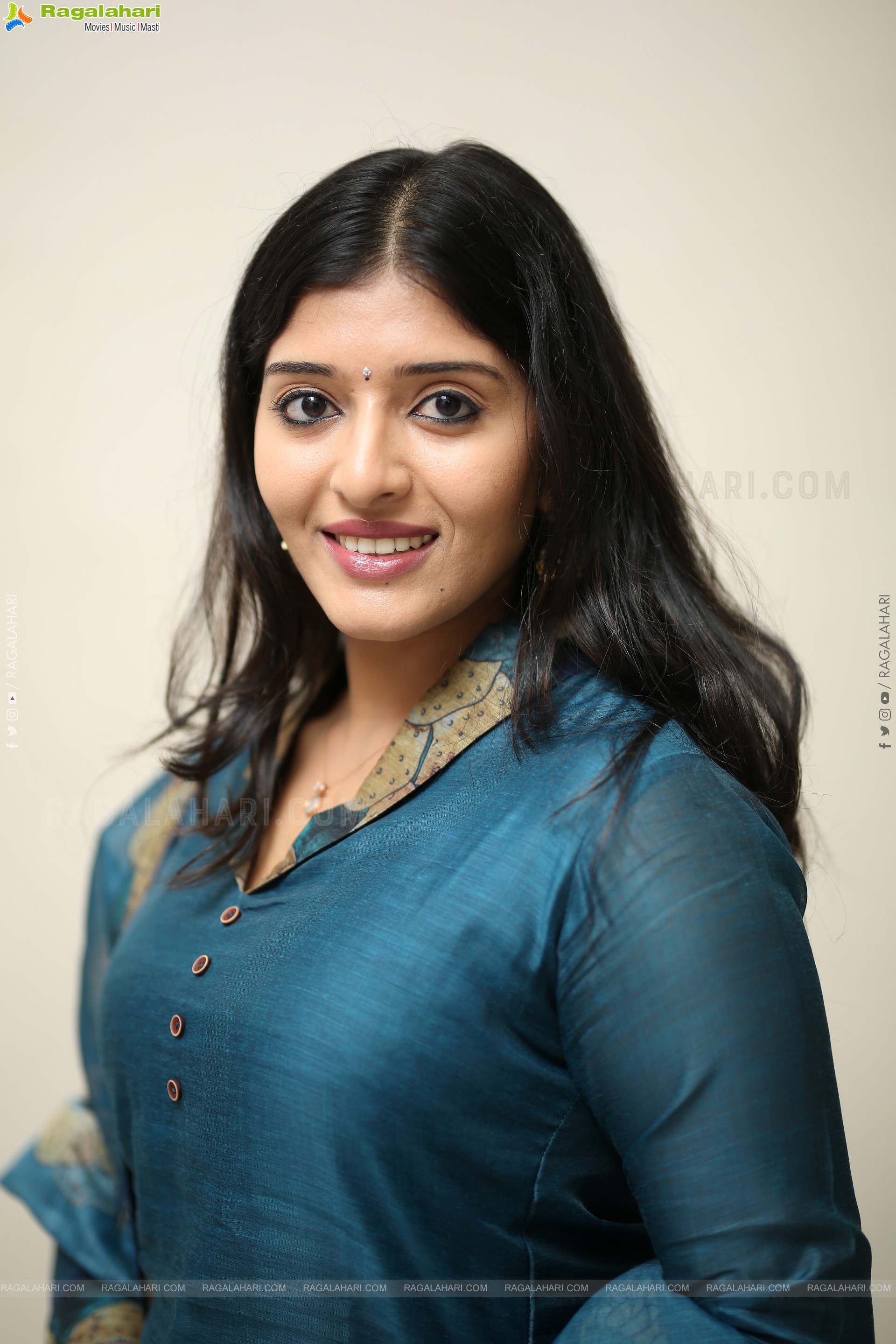 Ramya Priya at Bakasura Restaurant Prerelease Event, HD Gallery