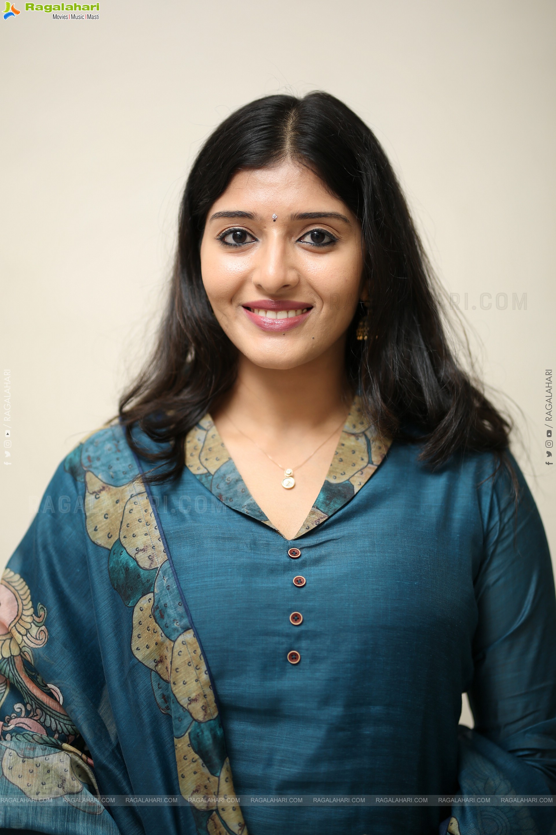Ramya Priya at Bakasura Restaurant Prerelease Event, HD Gallery